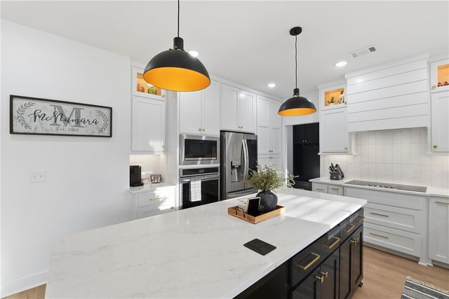 3 Moniave Lane, Bella Vista, AR 72715