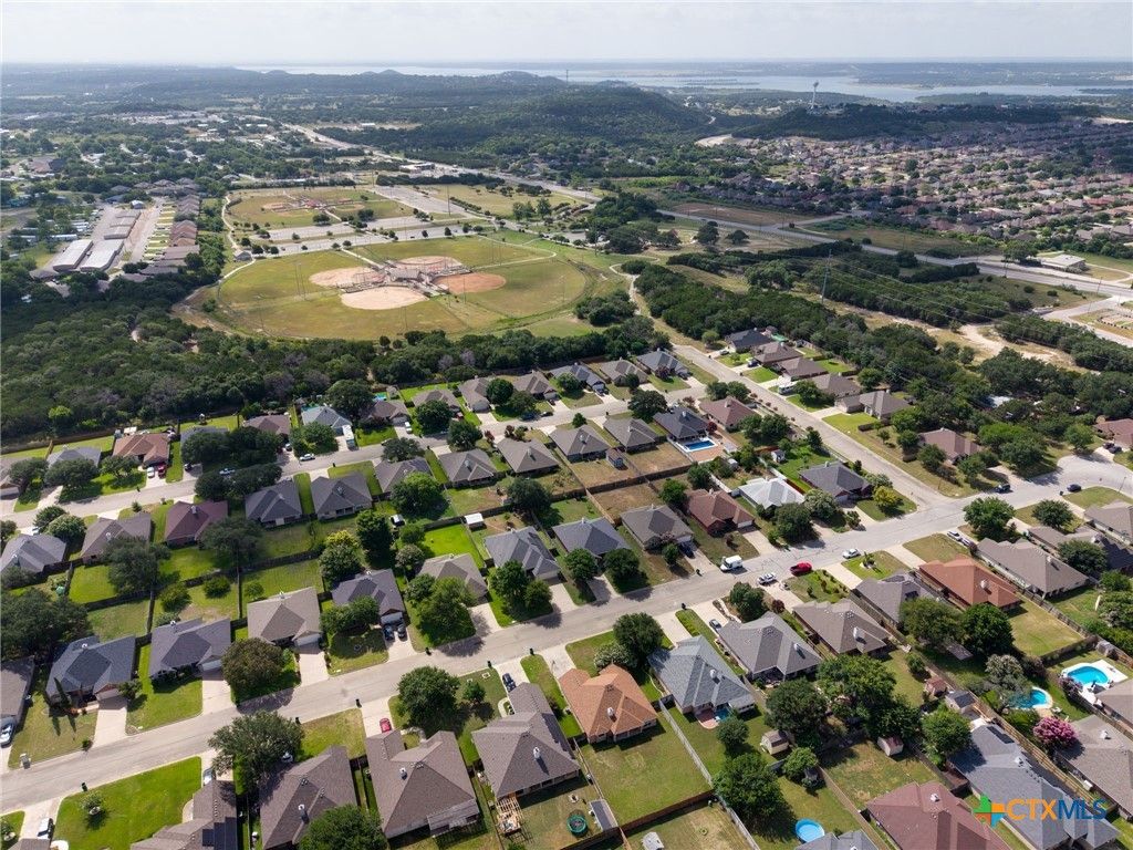 2022 Merlin Drive, Harker Heights, TX 76548