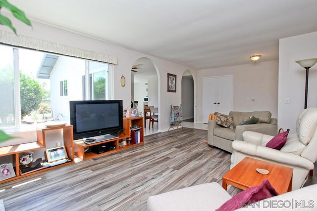 14051 Hermosillo Way, Poway, CA 92064