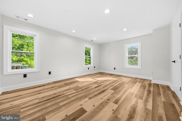5807 DADE ST, Capitol Heights, MD 20743