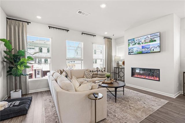 2831 Rosehall Way, Lawrenceville, GA 30044