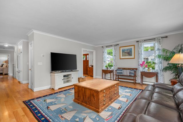 35 Bayshore Drive, Mashpee, MA 02649