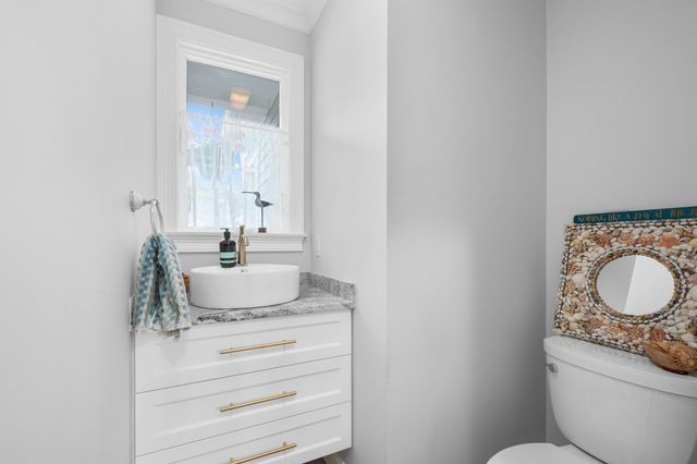 35 Bayshore Drive, Mashpee, MA 02649