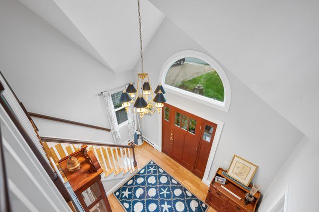 35 Bayshore Drive, Mashpee, MA 02649