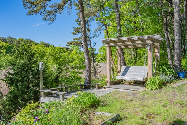 35 Bayshore Drive, Mashpee, MA 02649
