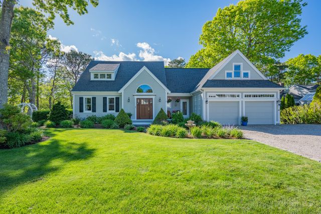 35 Bayshore Drive, Mashpee, MA 02649