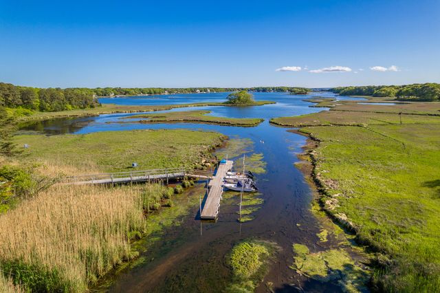 35 Bayshore Drive, Mashpee, MA 02649