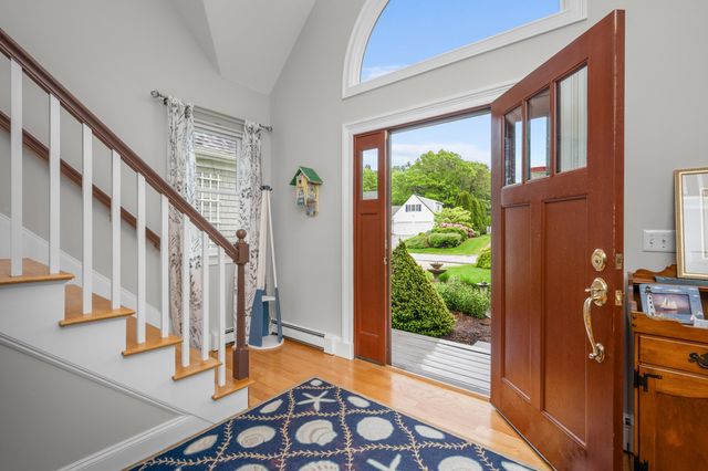 35 Bayshore Drive, Mashpee, MA 02649