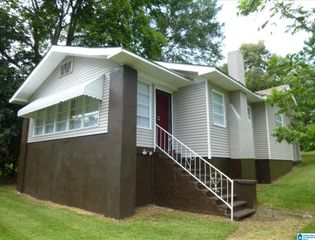 600 9TH AVENUE, Midfield, AL 35228