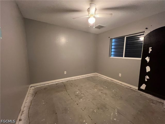 1722 NW 18th TER, Cape Coral, FL 33993