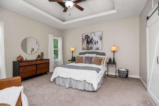 106 E Woodland Avenue, Lone Jack, MO 64070