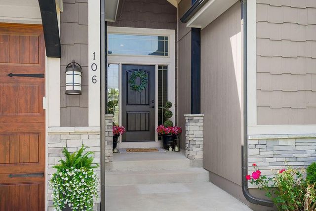 106 E Woodland Avenue, Lone Jack, MO 64070