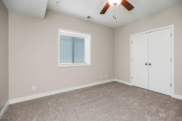 106 E Woodland Avenue, Lone Jack, MO 64070