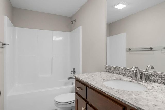 106 E Woodland Avenue, Lone Jack, MO 64070