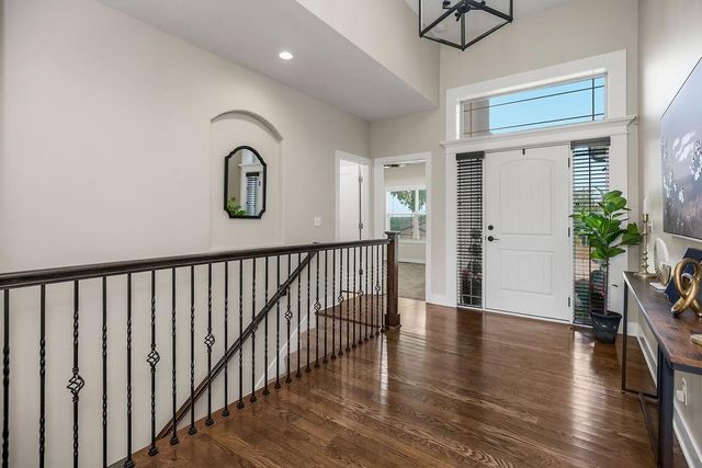 106 E Woodland Avenue, Lone Jack, MO 64070