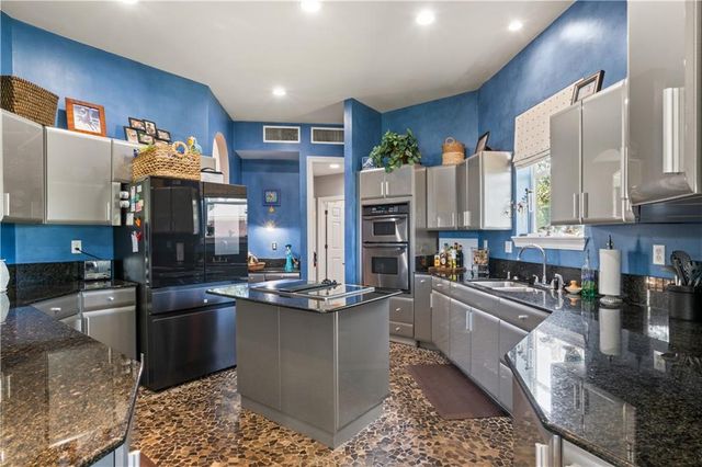 3800 St Andrews Loop N, Mobile, AL 36693