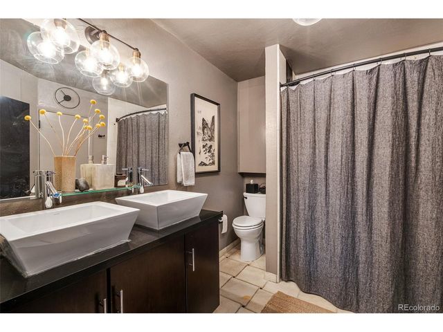 4401 S Delaware St, Englewood, CO 80110