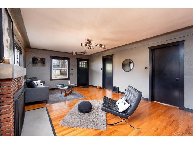 4401 S Delaware St, Englewood, CO 80110