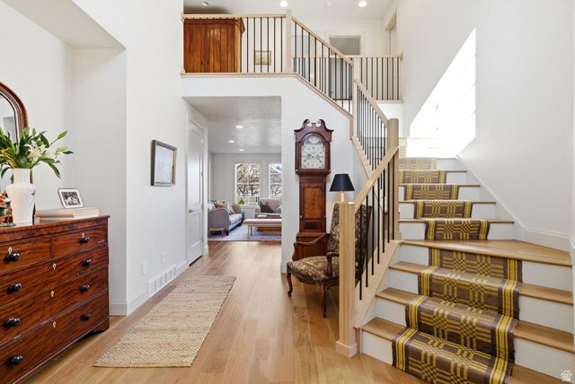 11382 S CANYON FALLS LN, Sandy, UT 84092