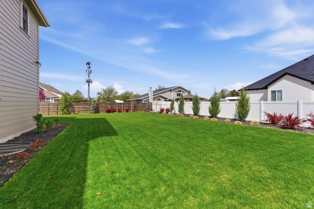 11382 S CANYON FALLS LN, Sandy, UT 84092