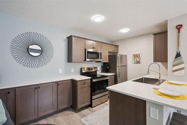 2592 GRASSY POINT DRIVE 112, Lake Mary, FL 32746