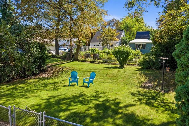 97 Vinton Road, Irondequoit, NY 14622