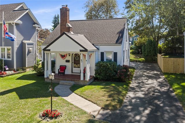 97 Vinton Road, Irondequoit, NY 14622