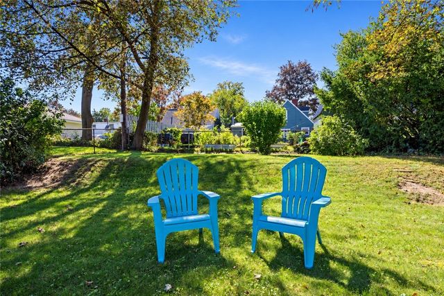 97 Vinton Road, Irondequoit, NY 14622