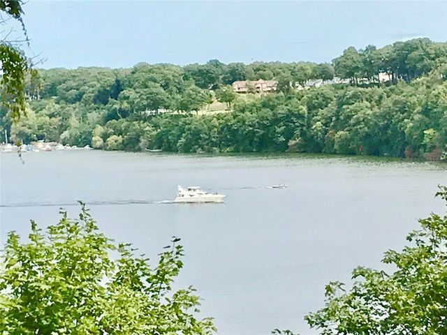 97 Vinton Road, Irondequoit, NY 14622