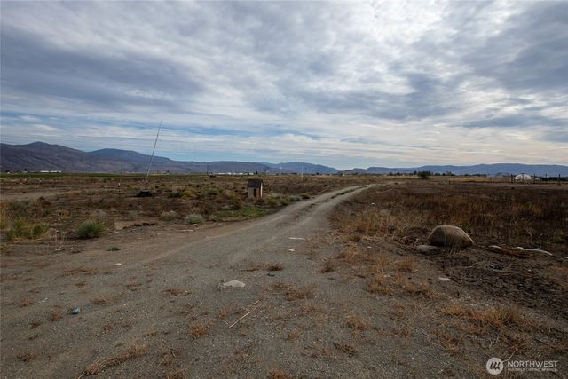 105 Greenacres Road, Omak, WA 98841