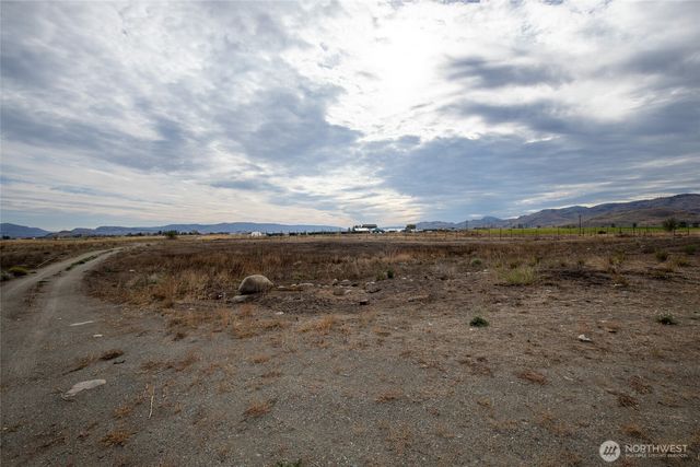 105 Greenacres Road, Omak, WA 98841