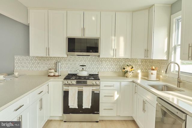 405 SEWARD AVE, Baltimore, MD 21225