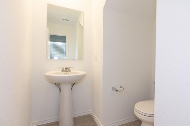 356 Marty Allen LOOP, Jarrell, TX 76537