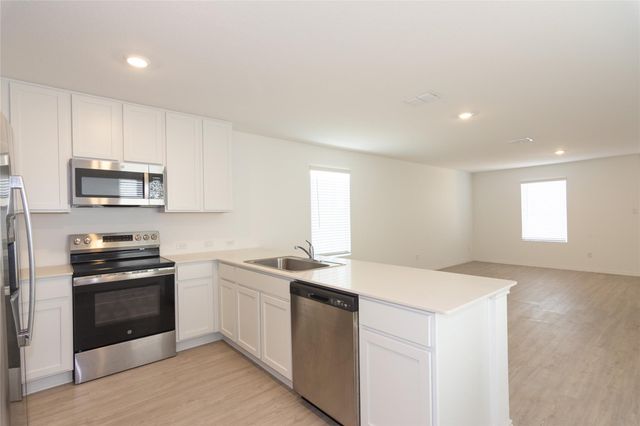 356 Marty Allen LOOP, Jarrell, TX 76537