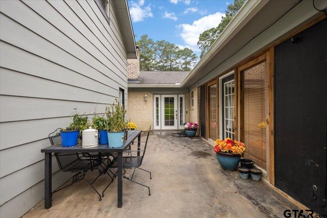 20994 State Highway 110 N, Troup, TX 75789