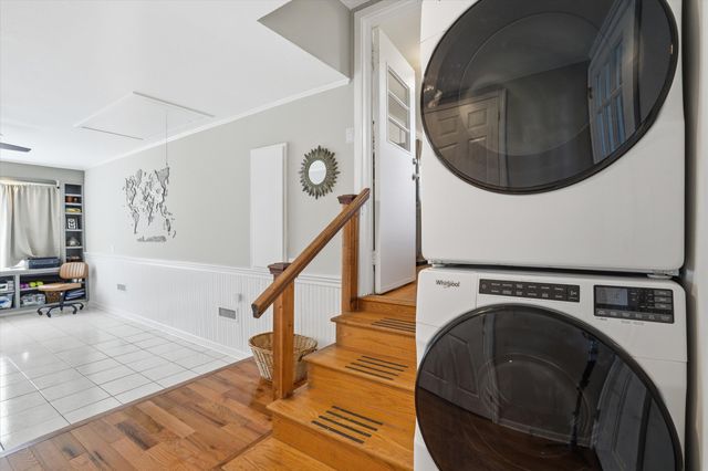 1246 Honeysuckle Lane, Charleston, SC 29412