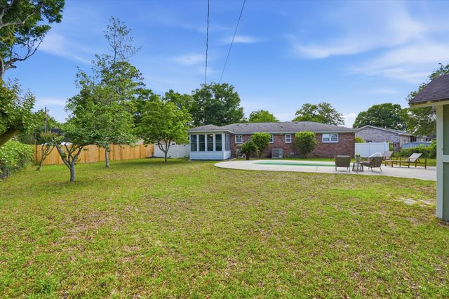 1246 Honeysuckle Lane, Charleston, SC 29412