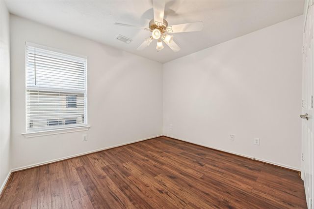 31 Wickerdale Place, The Woodlands, TX 77382