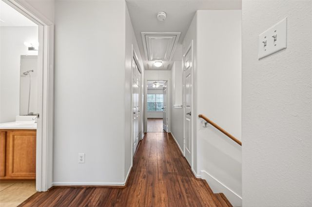 31 Wickerdale Place, The Woodlands, TX 77382