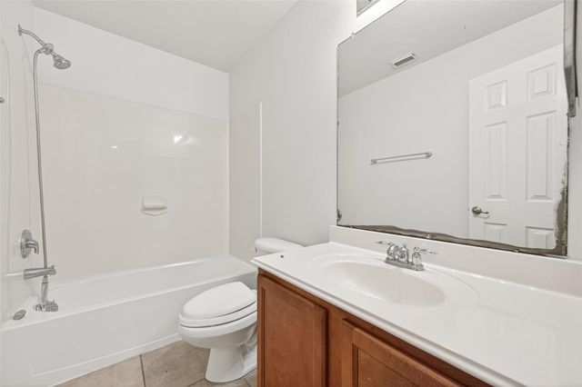 31 Wickerdale Place, The Woodlands, TX 77382