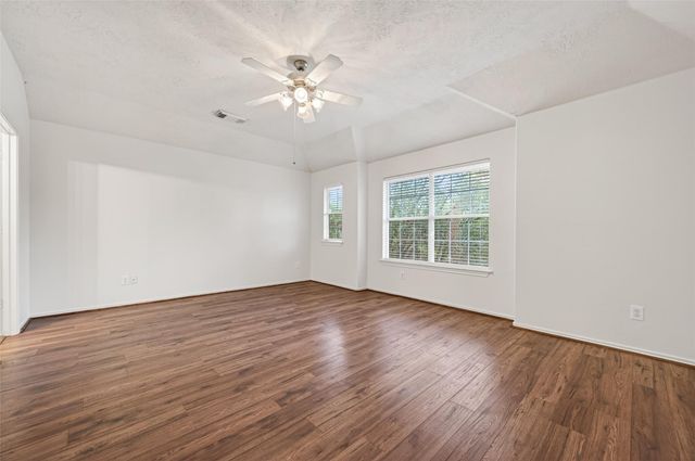 31 Wickerdale Place, The Woodlands, TX 77382