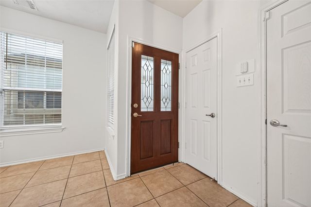 31 Wickerdale Place, The Woodlands, TX 77382