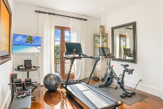 365 Gulf Rd, Key Biscayne, FL 33149
