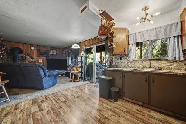 18222 Fiddletown Rd, Fiddletown, CA 95629