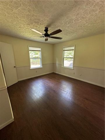 2750 Dogwood creek Parkway, Duluth, GA 30096