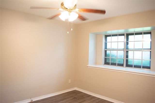 2309 Cedar Street, Pearland, TX 77581