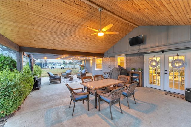 1003 W Price Lane, Rogers, AR 72758