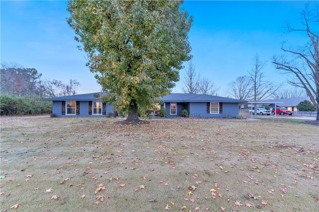 1003 W Price Lane, Rogers, AR 72758