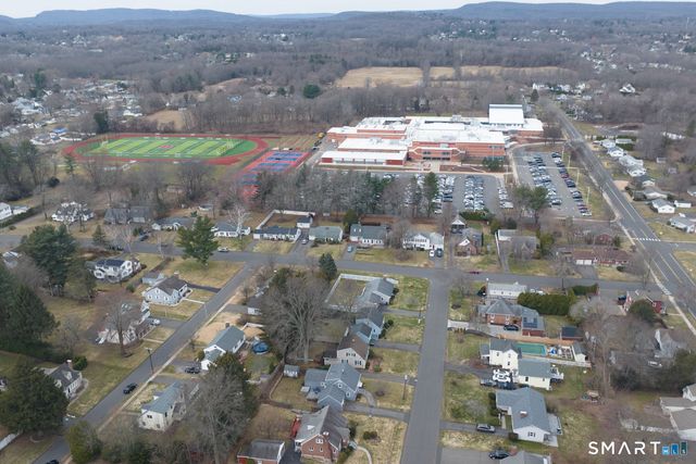 28 Berldale Avenue, Berlin, CT 06037