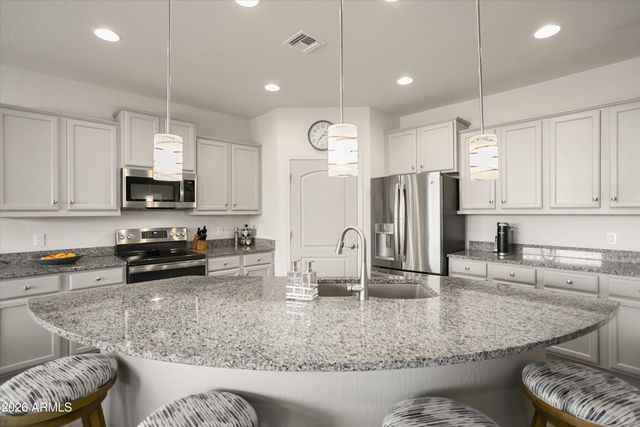 26172 W ROSEMONTE Drive, Buckeye, AZ 85396